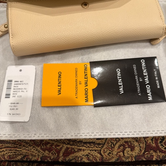 Valentino By Mario Valentino Cream Wallet - Picture 2 of 5